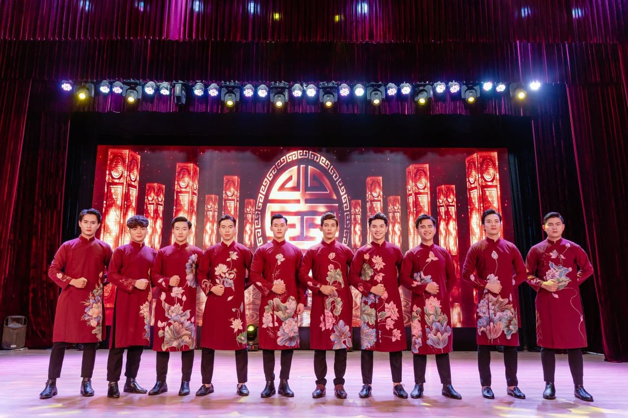 Ao Dai Show in Da Nang