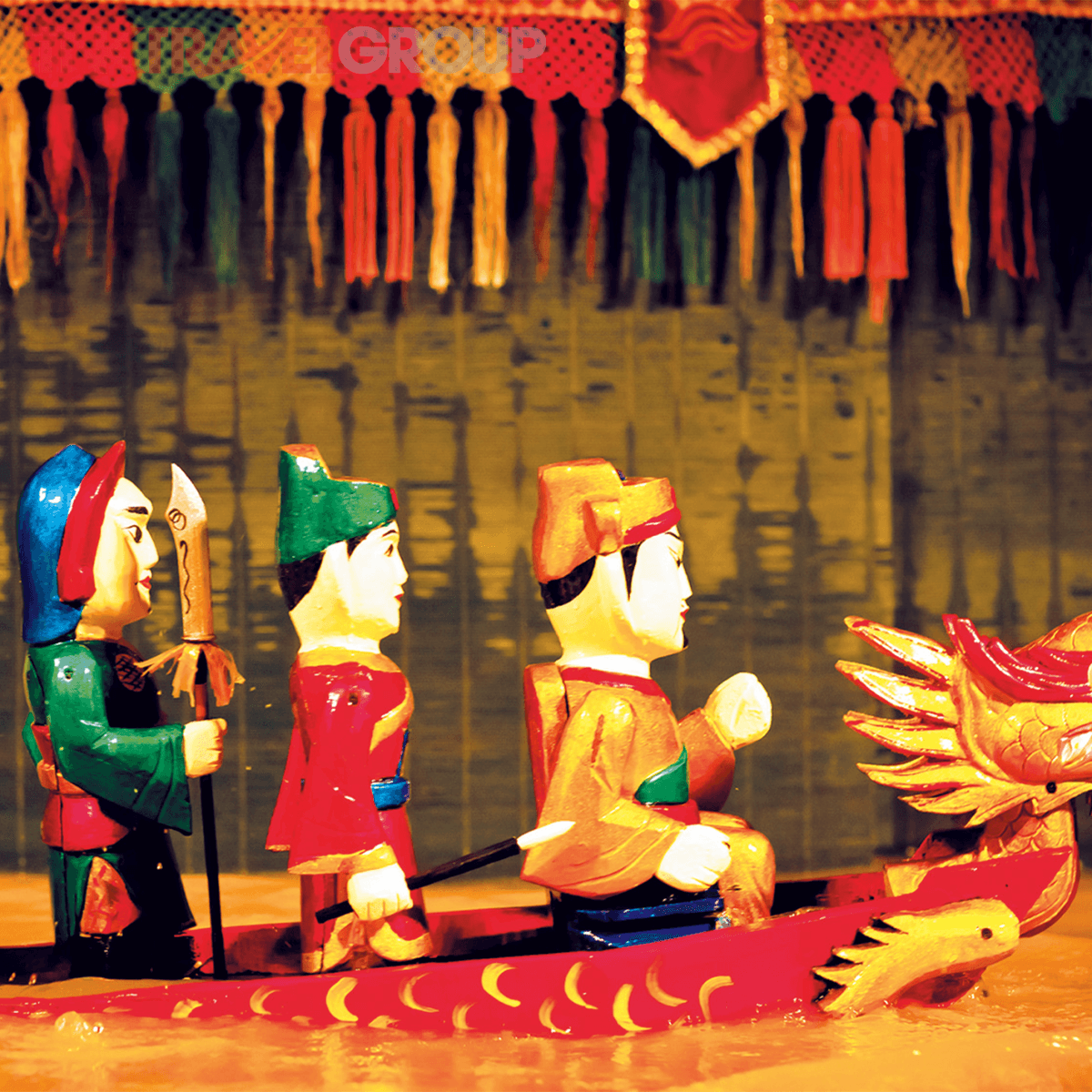 Saigon Evening Tour with Water Puppetry Show and Dinner Cruise