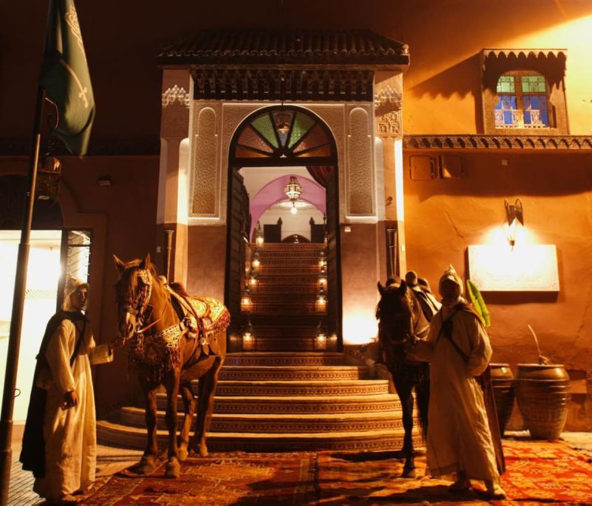 Palais Arabe Restaurant Dining Experience with Round Trip Transfers from Marrakech