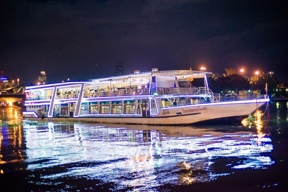 Chao Phraya Dinner Cruise aboard River Star Princess