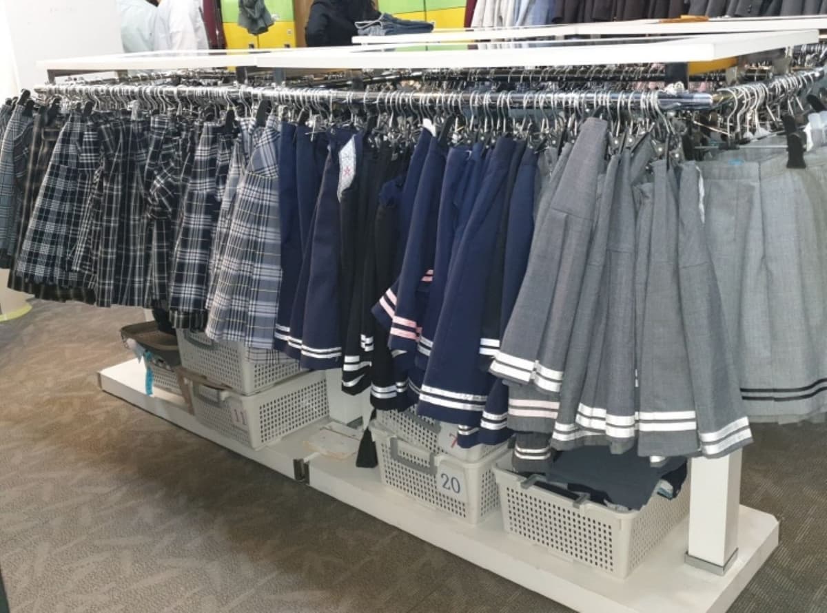Korean School Uniform Rental near Lotte World