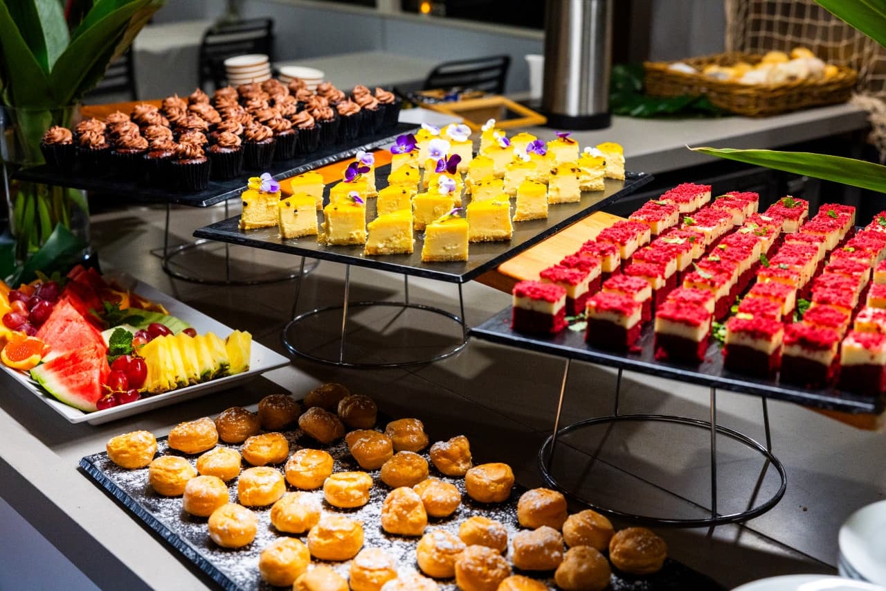 Gold Coast Buffet Dinner Cruise aboard Sea World Cruises – photo 9
