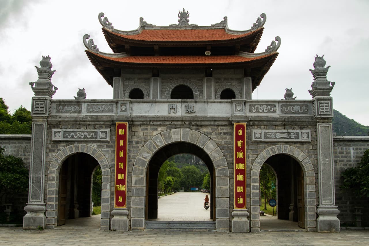 Hoa Lu and Tam Coc Tour from Hanoi – photo 4