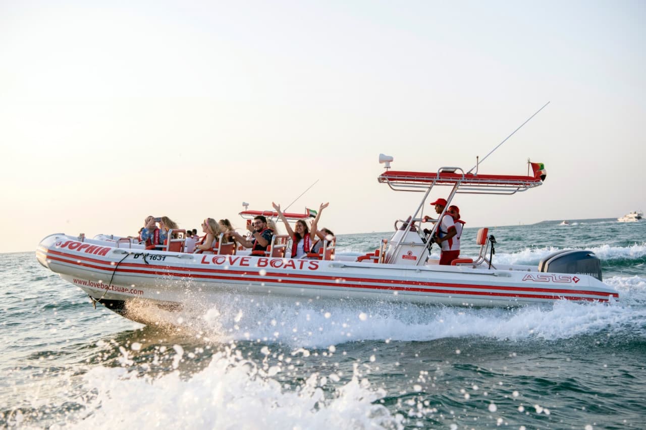 Love Boats - Dubai Marina Guided Sightseeing Boat Tour