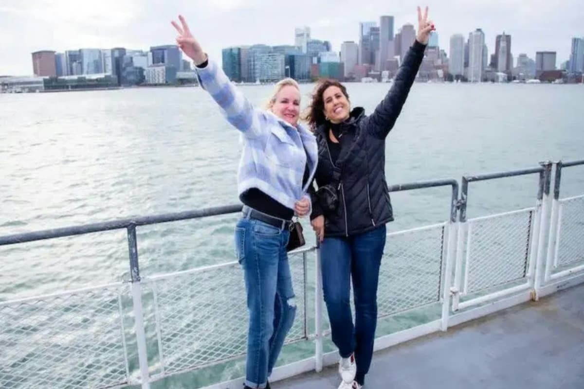 Boston: Guided Walking Tour + USS Constitution Museum + Sightseeing Cruise