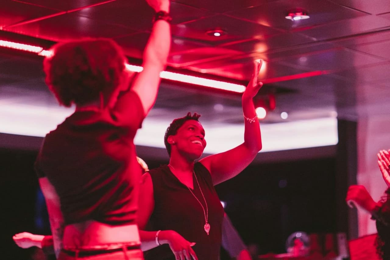 Boston Harbor: 2 or 3-Hour Signature Dinner Cruise – photo 6