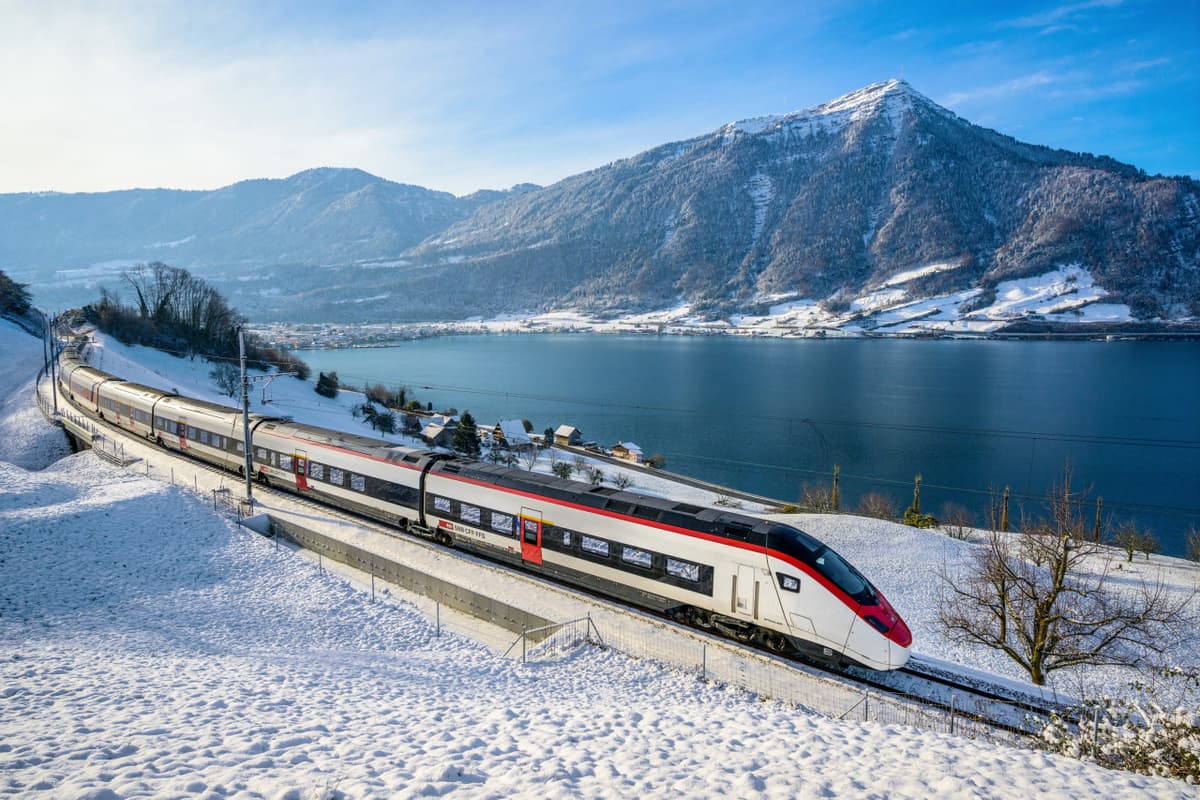 Swiss Travel Pass Flex Family Card (Non-Consecutive Days within One Month)