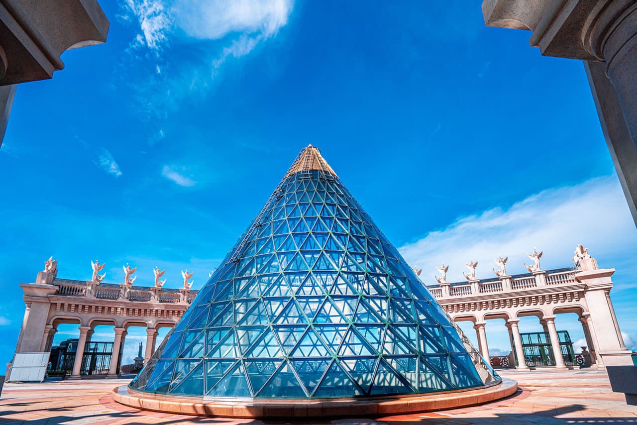 Ba Na Hills and Golden Bridge Full-Day Tour from Da Nang – photo 9