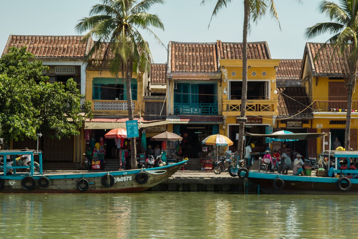Marble Mountains and Hoi An Ancient Town Half-Day Tour from Da Nang