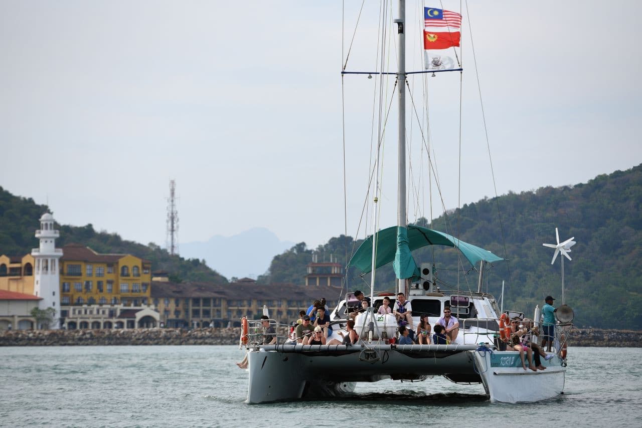 Premium Langkawi Sunset and Day Cruises by Crystal Yacht – photo 3