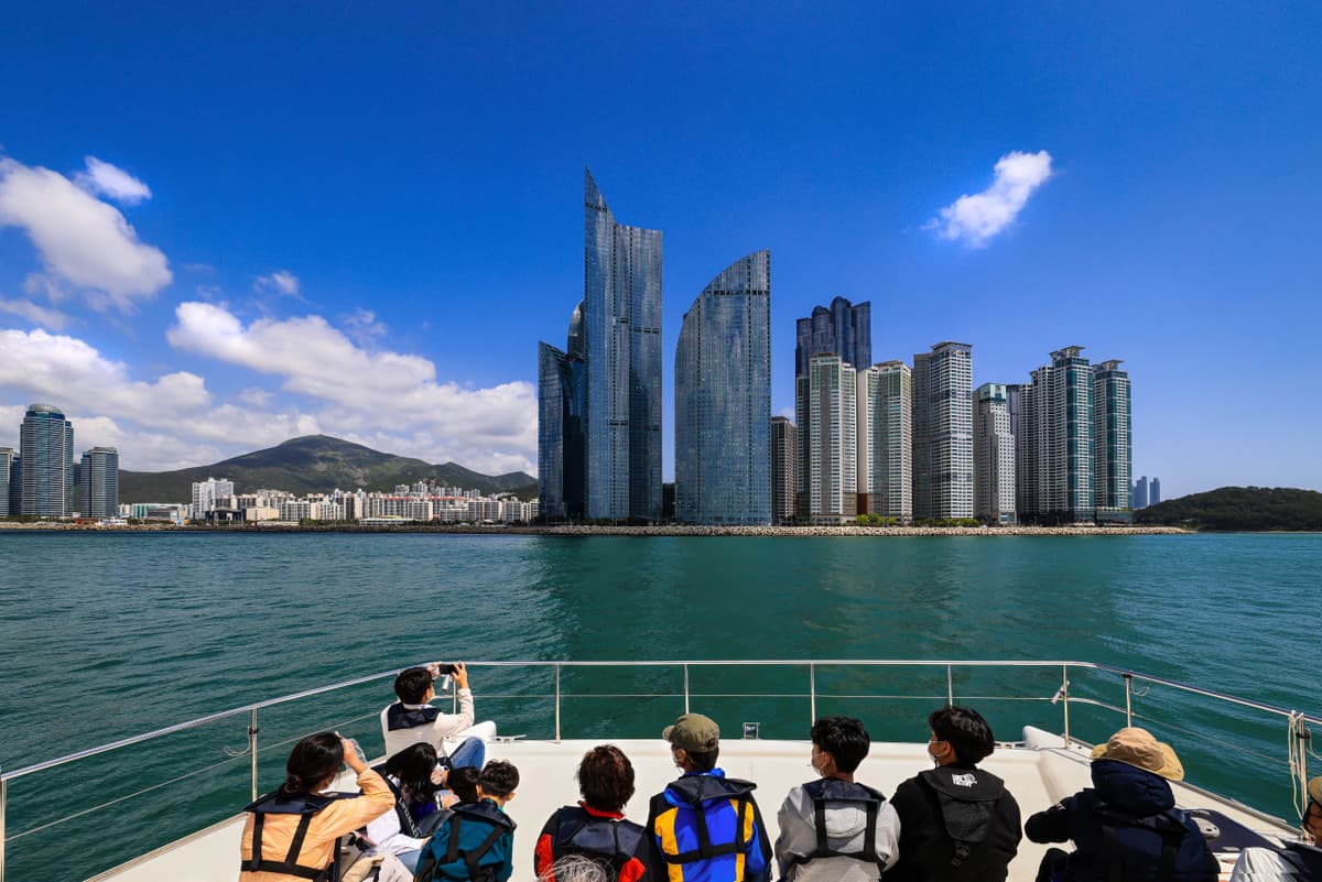 Busan City Tour, Yacht Cruise, and Blueline Park Sky Capsule