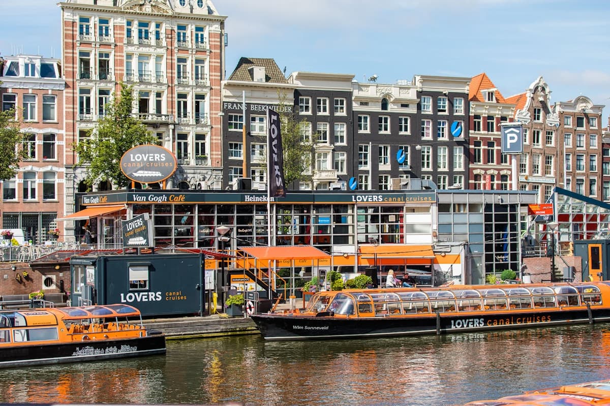 Amsterdam City Centre Canal Cruise Including Audioguide