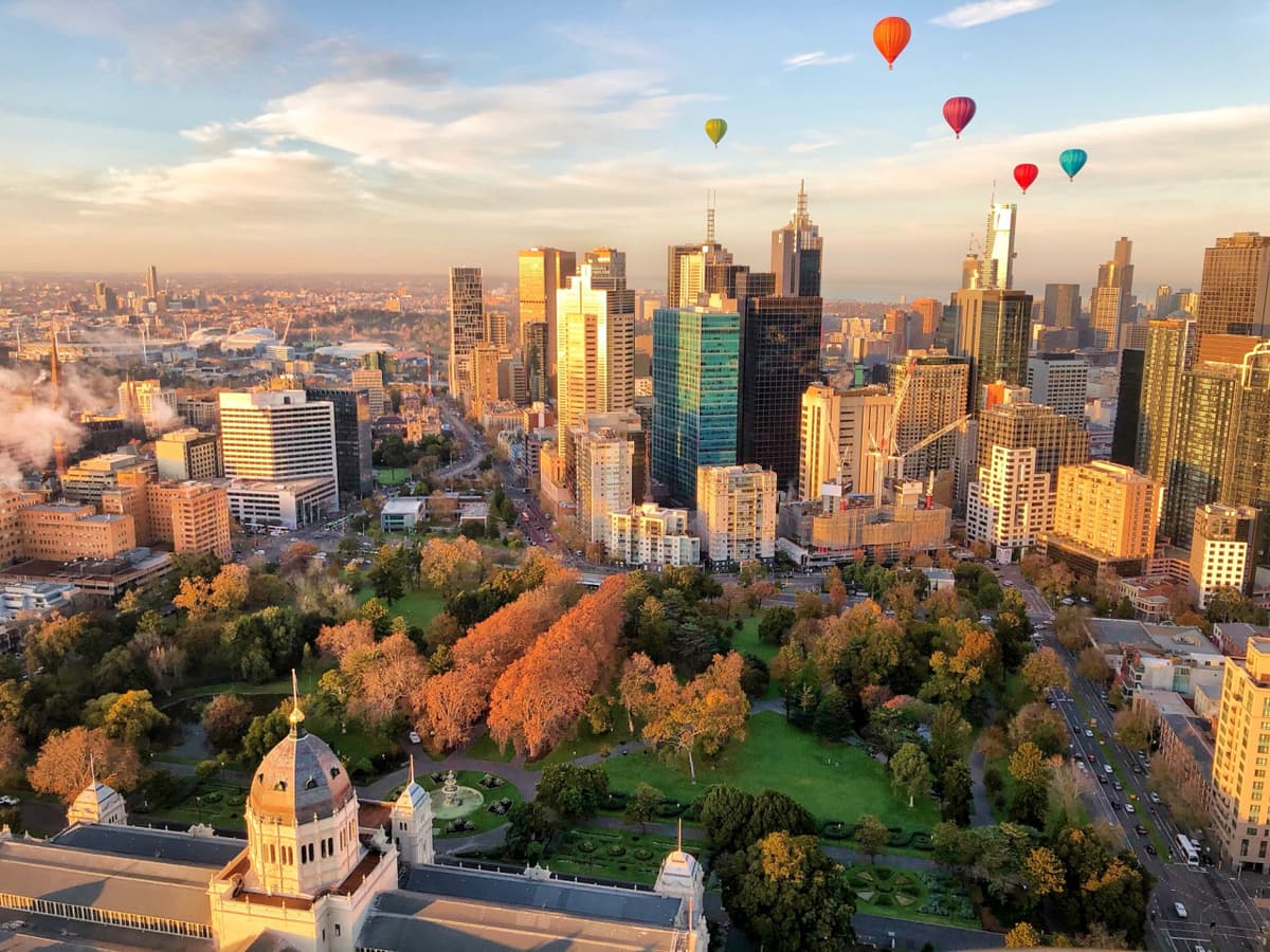 Sunrise Hot Air Balloon Flight over Melbourne with Photos