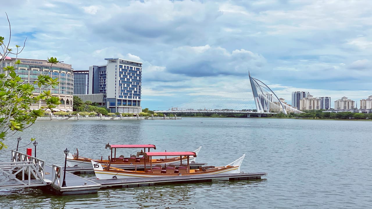 Putrajaya River Cruise and City Tour from Kuala Lumpur – photo 6
