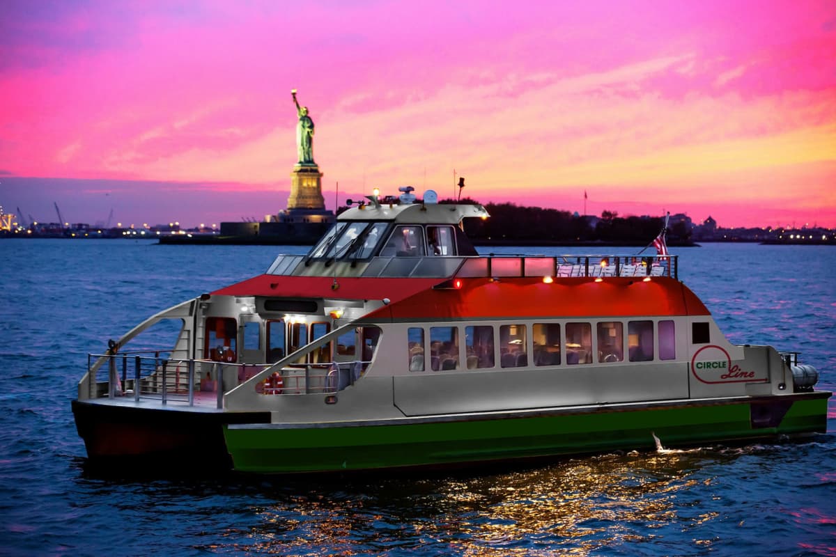 Official Circle Line Cruises, Downtown NYC: Reserved Straight-to-Board Ticket