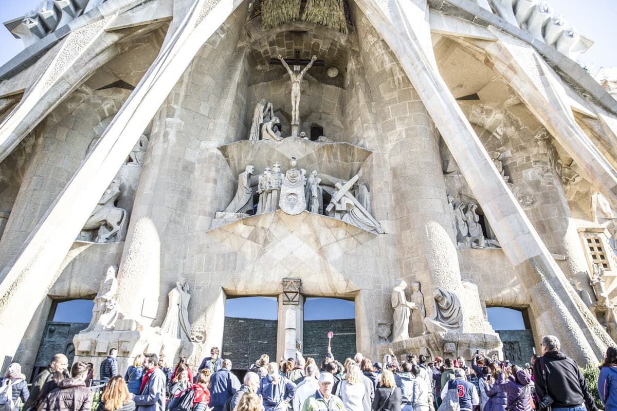 Sagrada Familia Skip-the-Line Guided Tour