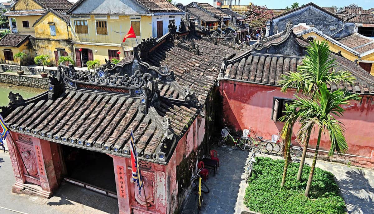 Hoi An Ancient Town Walking Tour from Da Nang