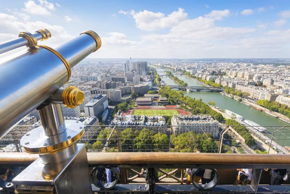 Eiffel Tower Reserved Access Tickets with Optional Summit