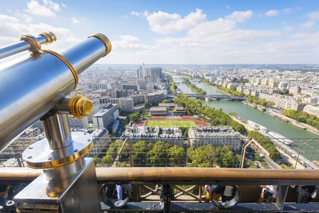 Eiffel Tower Reserved Access Tickets with Optional Summit
