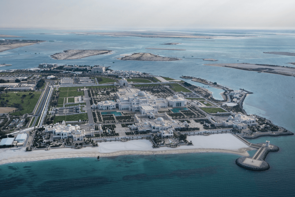 Abu Dhabi Helicopter Tour