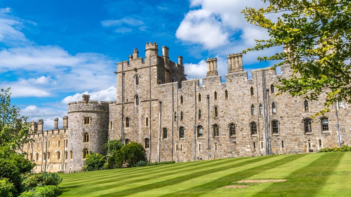 Windsor Castle Half-Day Tour from London with Audio Guide