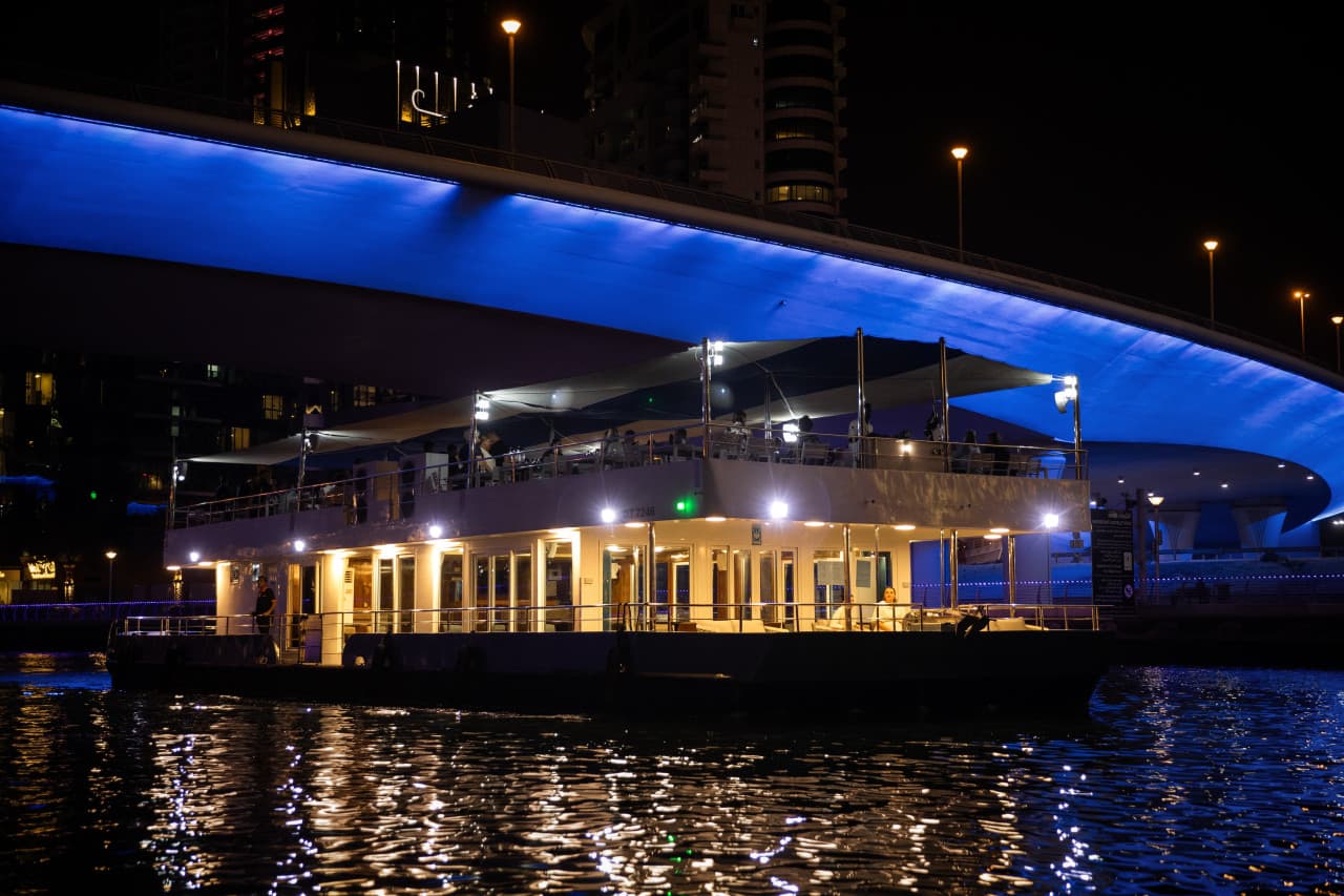 Alexandra Sea Lounge Dinner Cruise in Dubai Marina – photo 2