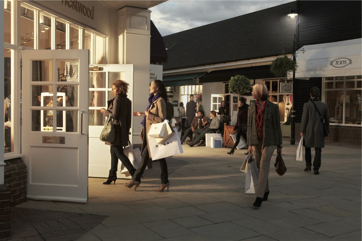 Bicester Village Shopping with Round Trip Rail Transfers from London
