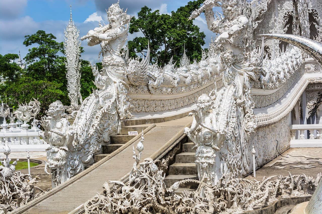 Chiang Rai Temple Tour from Chiang Mai
