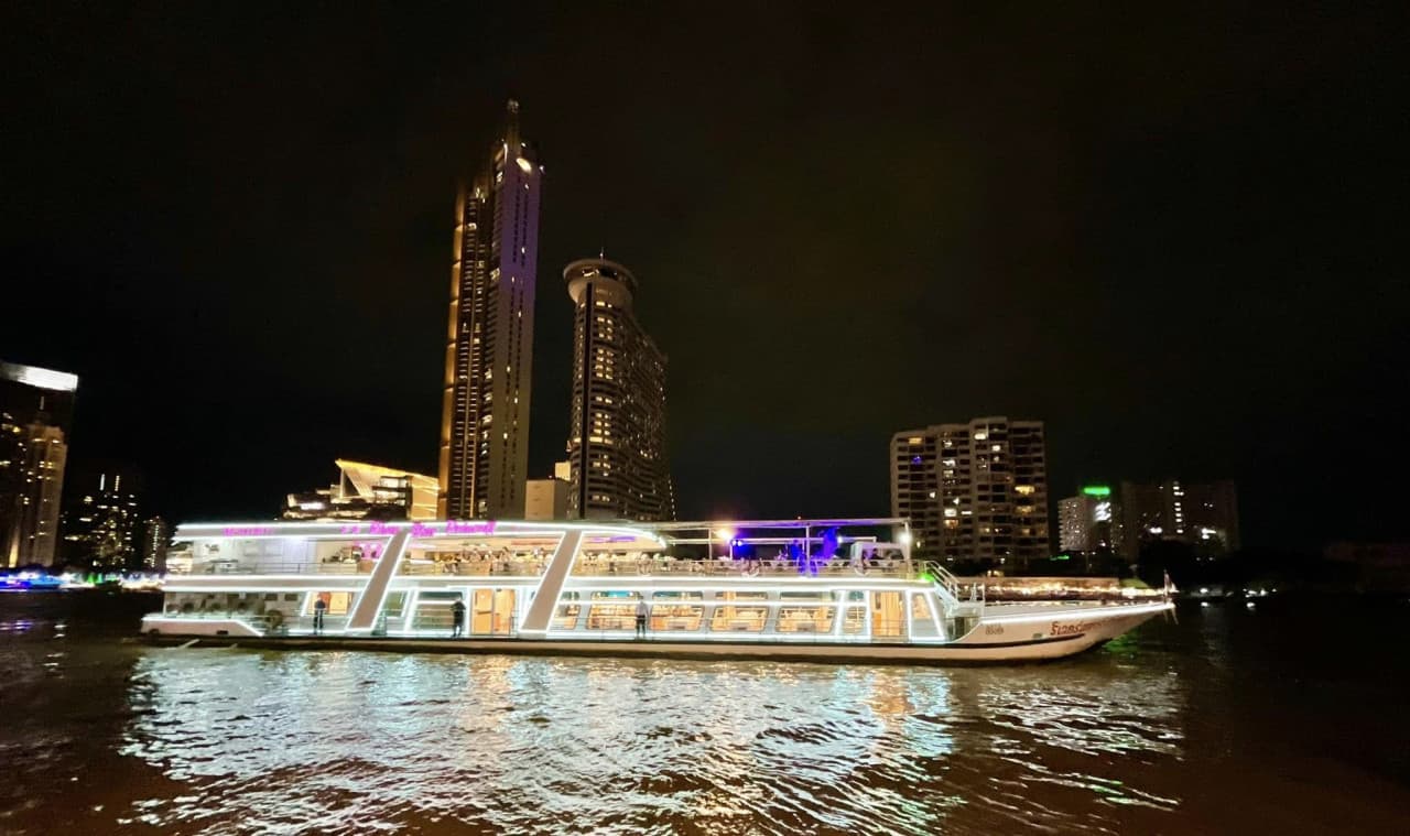 Chao Phraya Dinner Cruise aboard River Star Princess