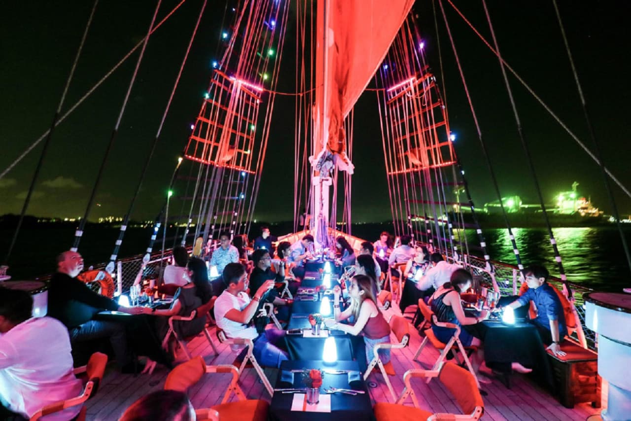 The Royal Albatross - Luxury Tall Ship Cruise Ticket – photo 21