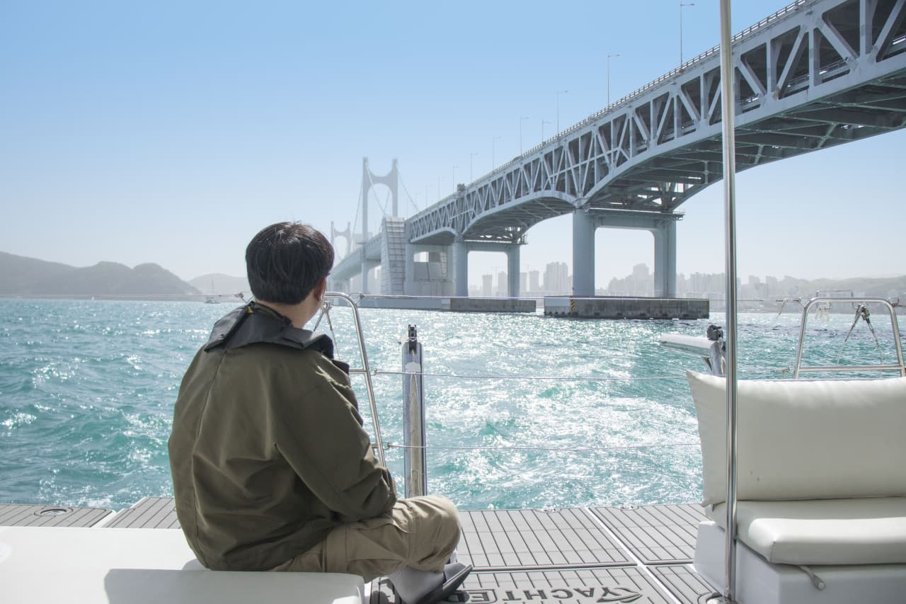 Busan City Tour, Yacht Cruise, and Blueline Park Sky Capsule – photo 4