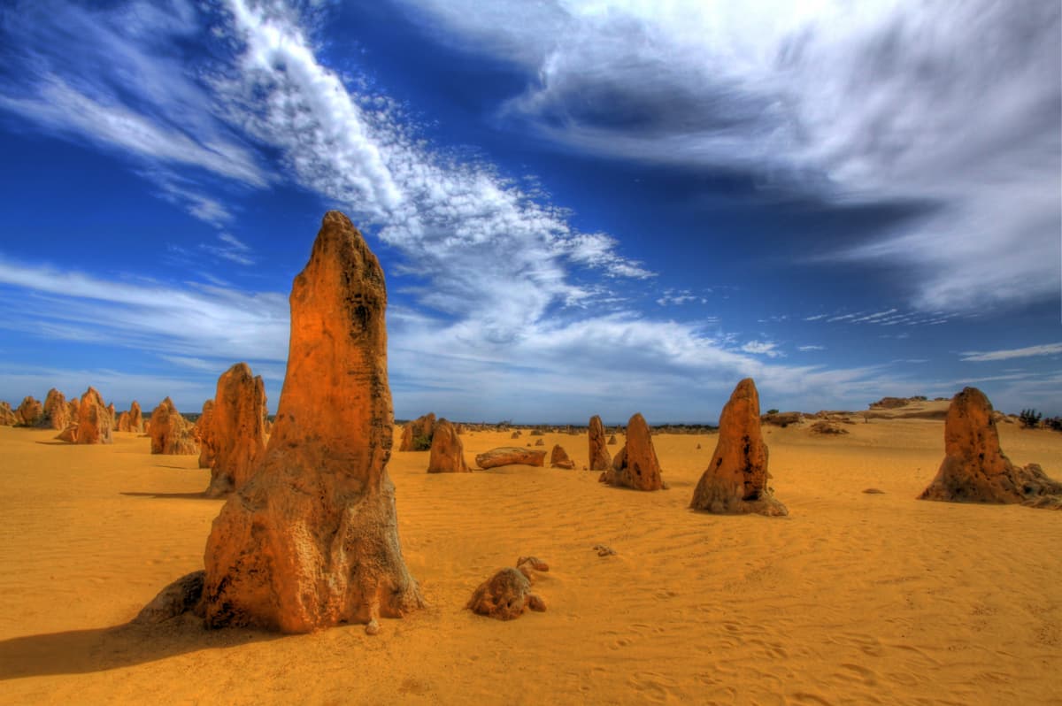 Pinnacles Desert Tour with 4WD Adventure from Perth