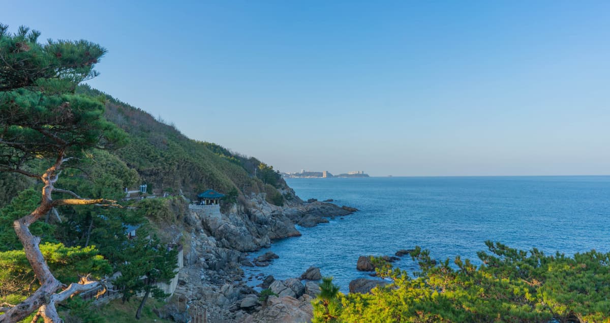 Mount Seorak and Naksansa Temple Tour from Seoul