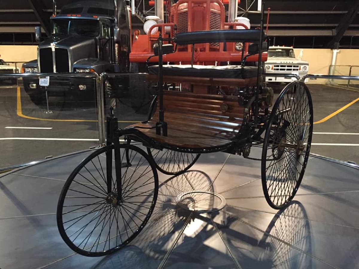 Emirates National Auto Museum