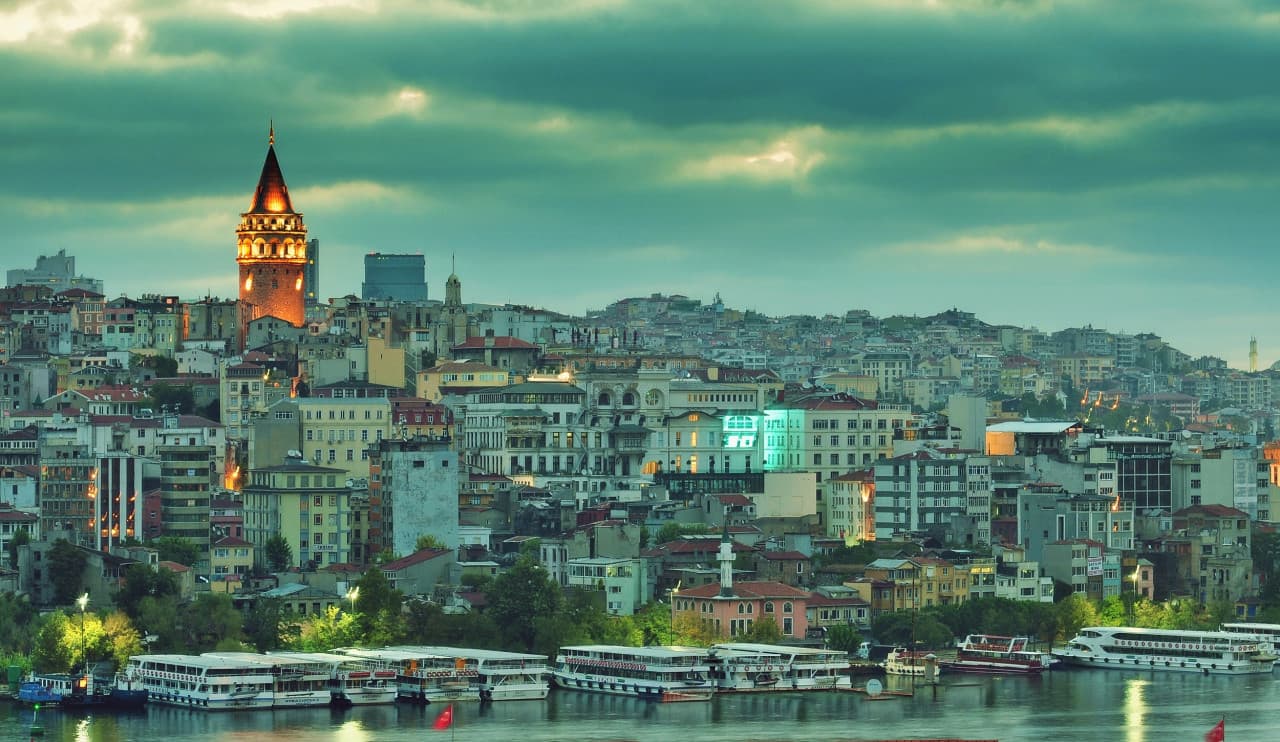 Galata Walking Tour with Galata Tower Admission