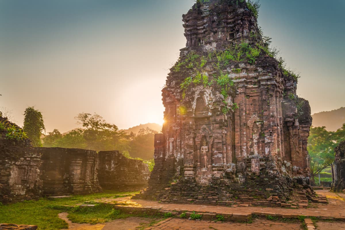My Son Sanctuary and Hoi An Ancient Town Tour from Da Nang