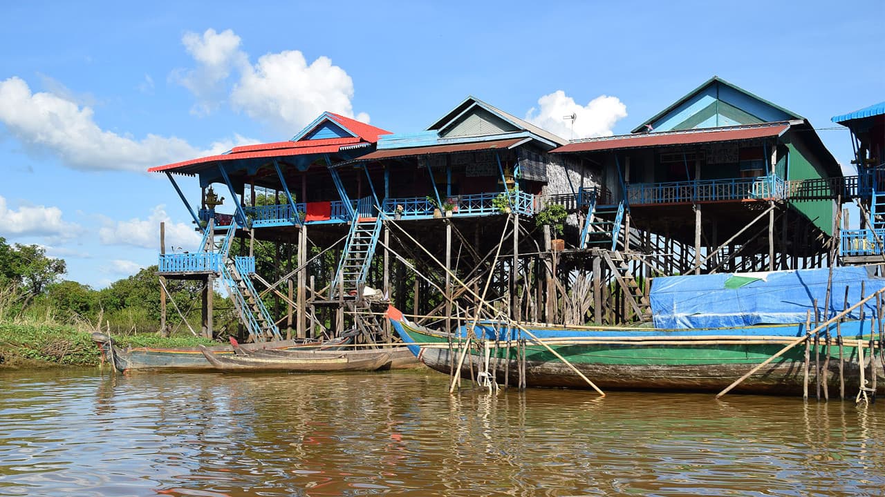 Roluos Temples and Kampong Phluk Floating Village Tour – photo 2
