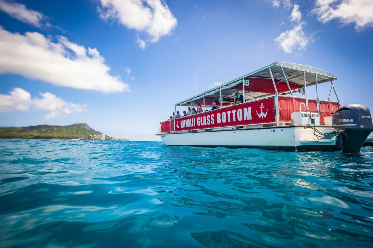 Waikiki: Daytime Glass Bottom Boat Tour – photo 4