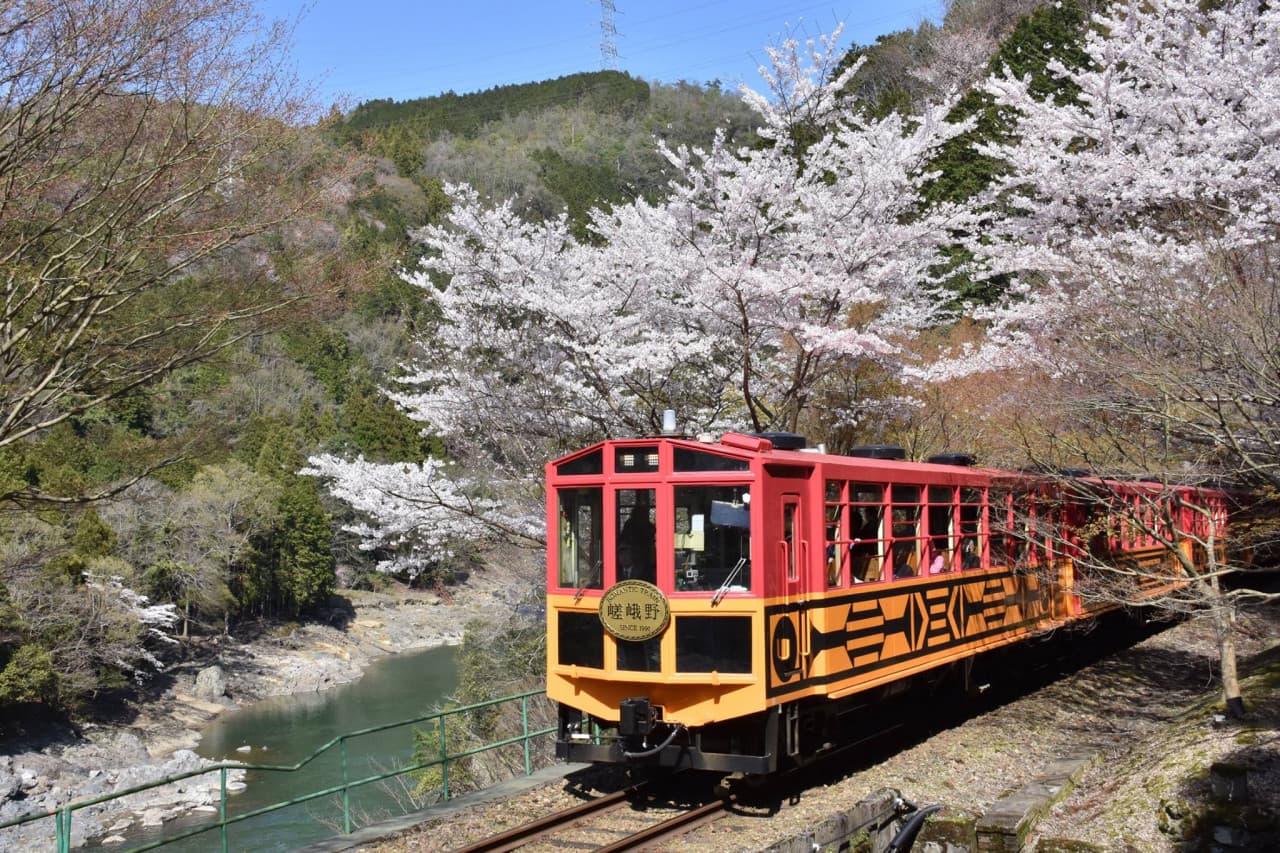 Sagano Romantic Train – photo 3
