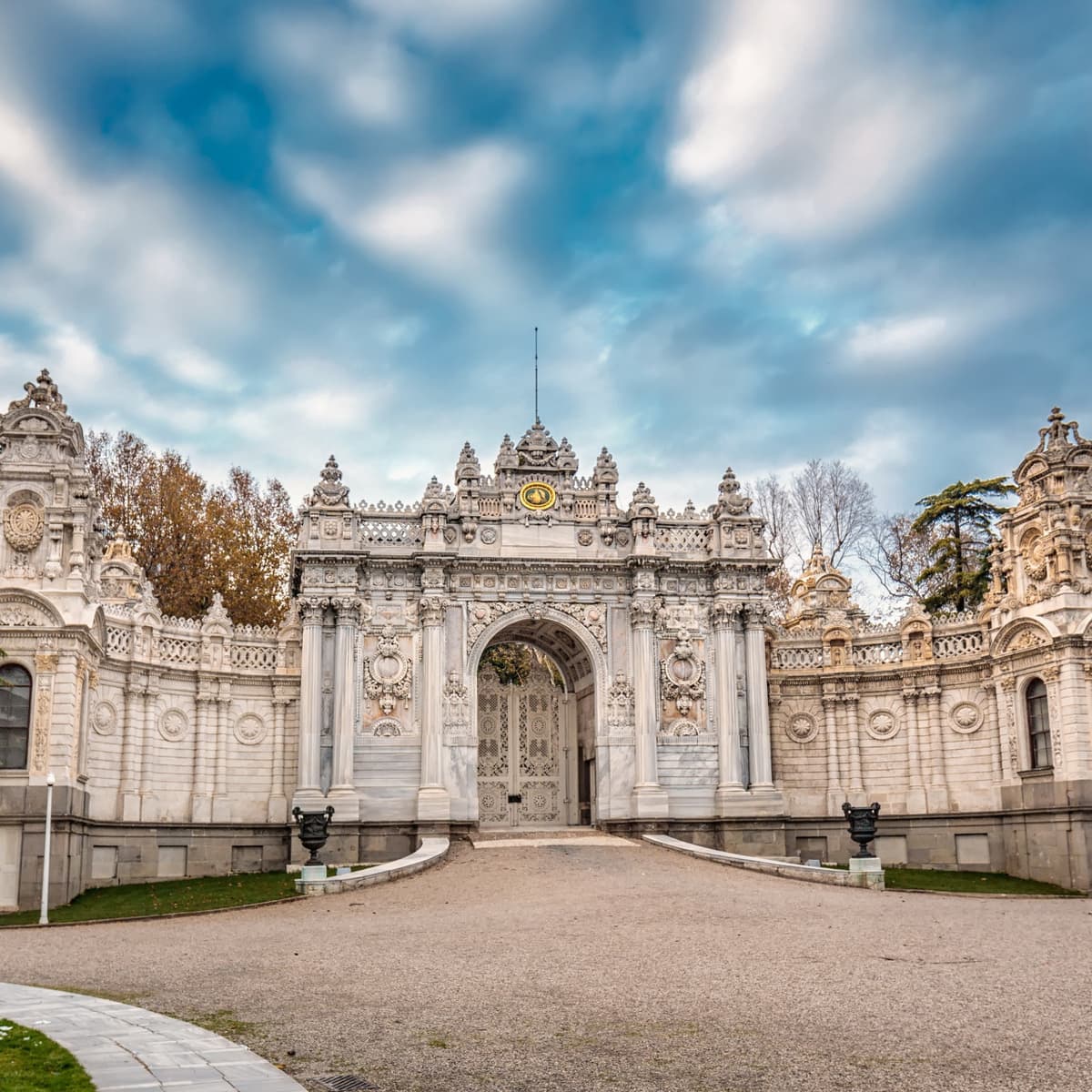 COMBO: Basilica Cistern + Dolmabahce Palace