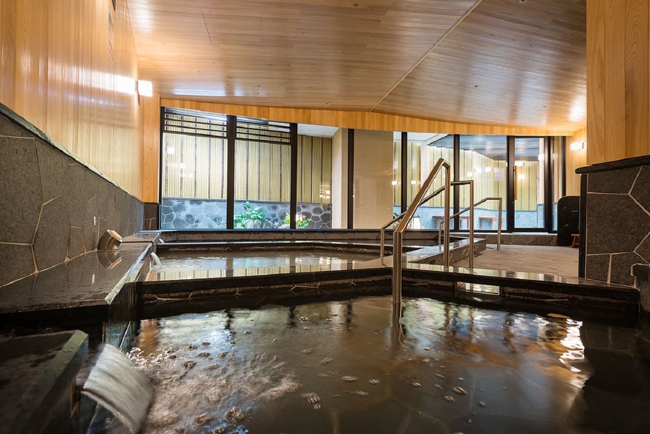 Public Hot Spring Experience at Asia Pacific Hotel Beitou – photo 2