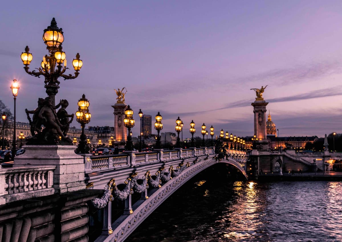 Paris Illuminations Night Bus Tour and Eiffel Tower Reserved Access