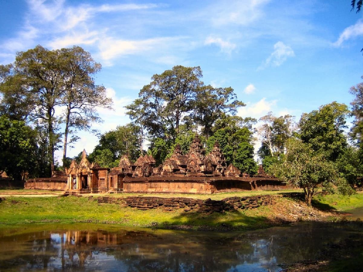 Banteay Srei Temple Tour