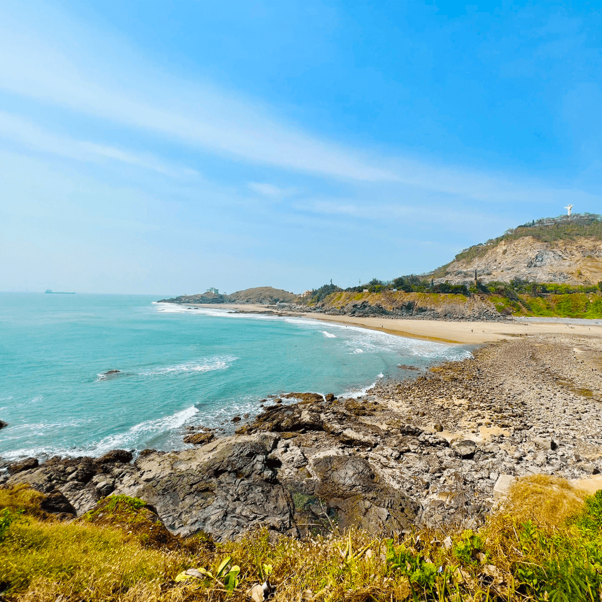 Vung Tau Full-Day Tour from Ho Chi Minh: Thuy Van Beach, Jesus Christ Statue, Thang Tam Temple