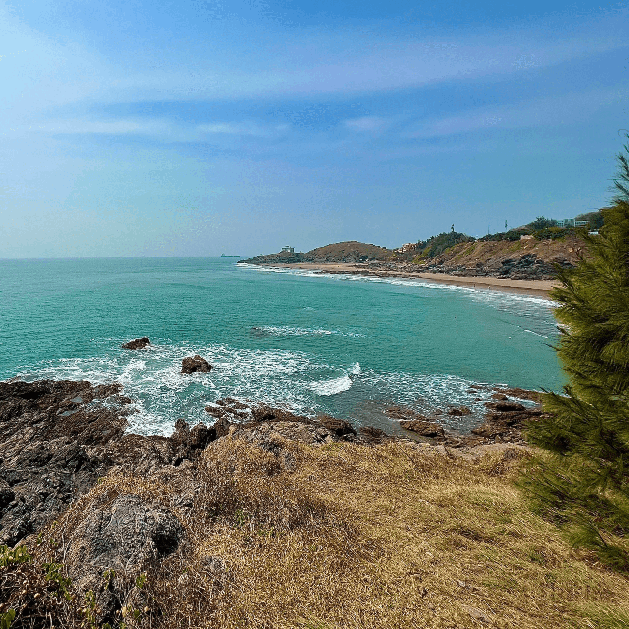 Vung Tau Full-Day Tour from Ho Chi Minh: Thuy Van Beach, Jesus Christ Statue, Thang Tam Temple – photo 13