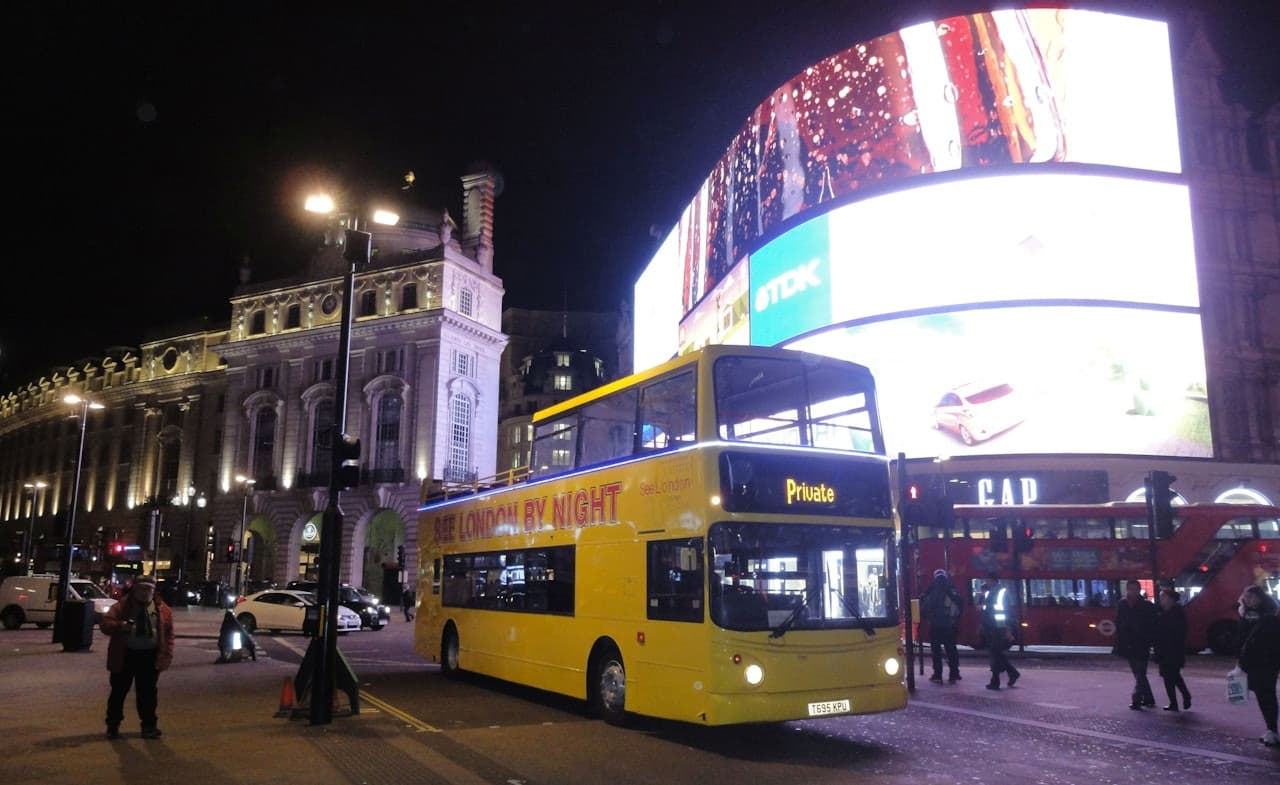 See London by Night – photo 2