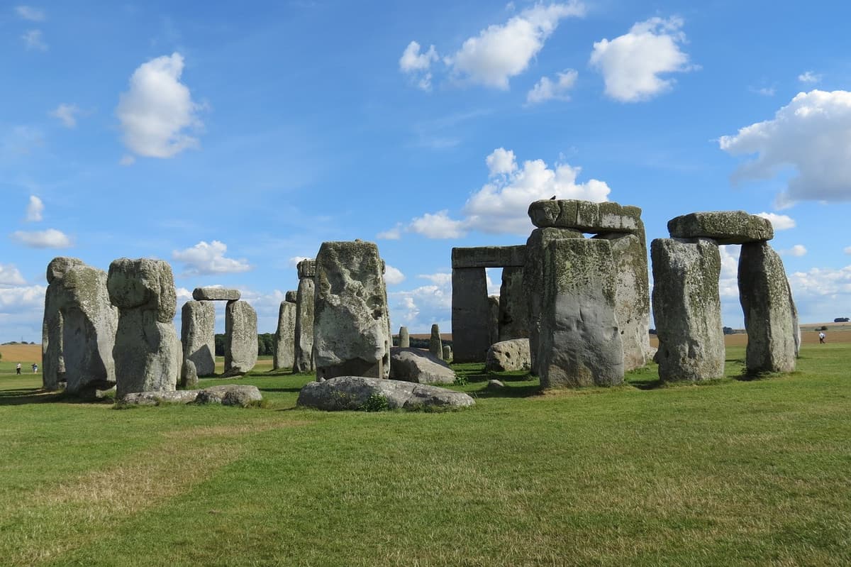 Stonehenge and Roman Baths Tour