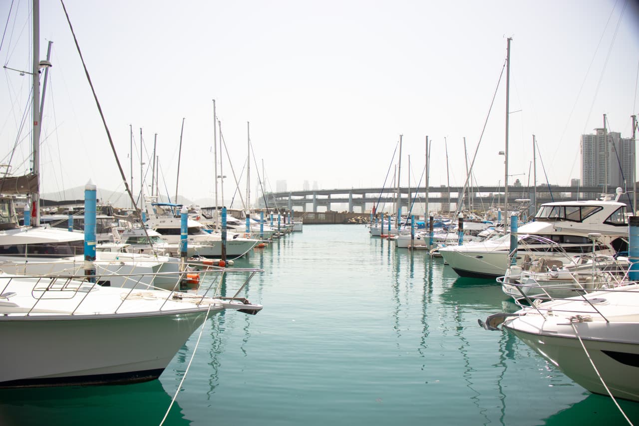 Busan City Tour, Yacht Cruise, and Blueline Park Sky Capsule – photo 5