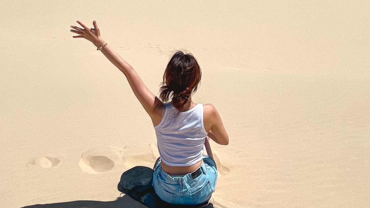Port Stephens Tour with 4WD Ride and Sandboarding from Sydney