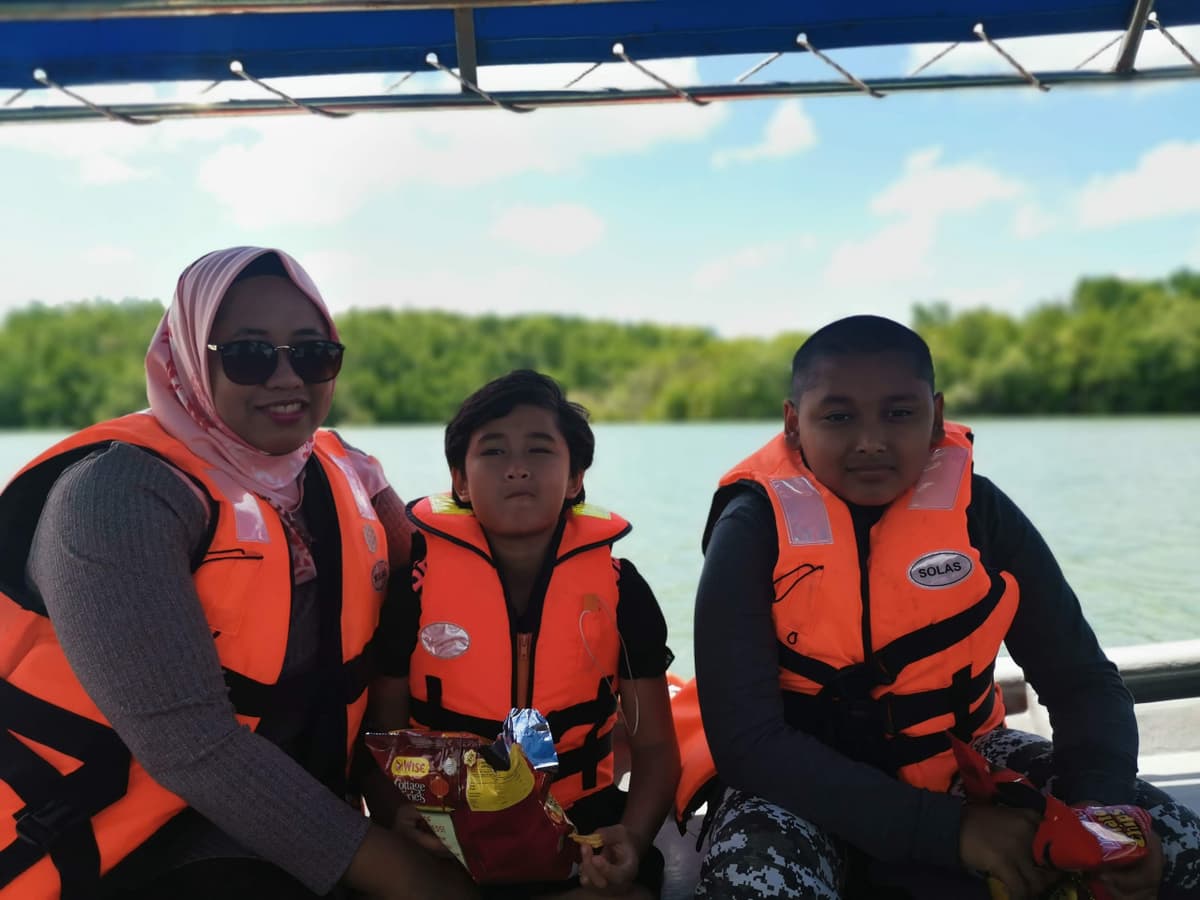 Lebam River Cruise